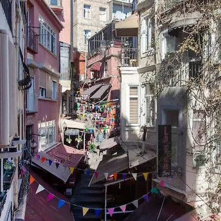 5+1 Entire Pleace At The Center Of The City! Estambul